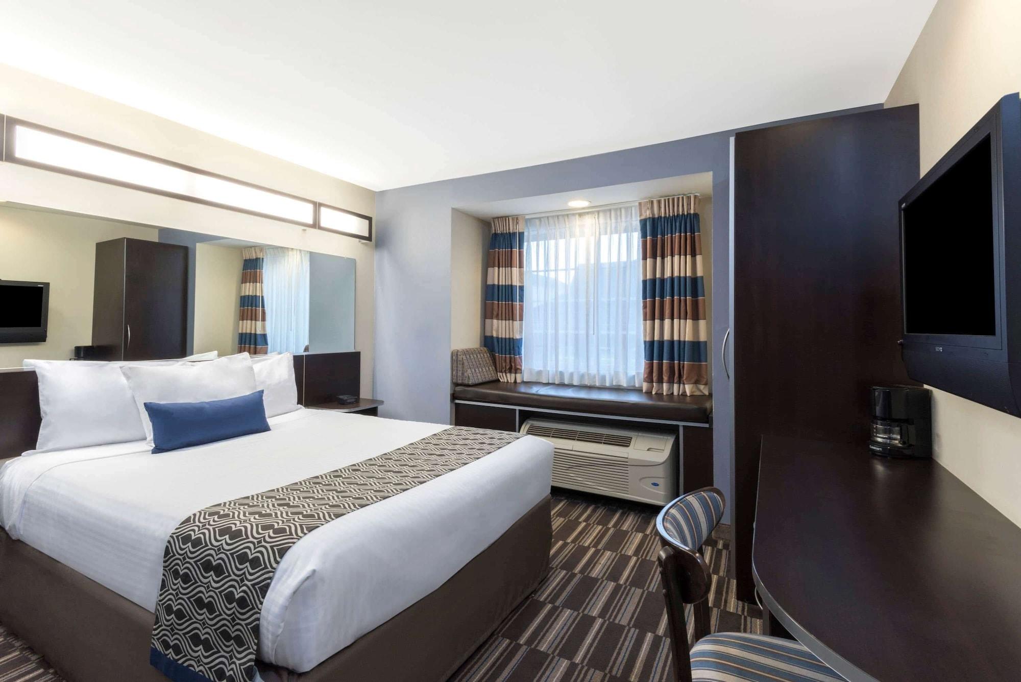 Microtel Inn And Suites Baton Rouge Airport Exteriör bild