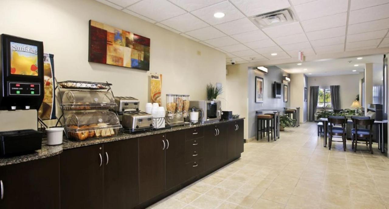 Microtel Inn And Suites Baton Rouge Airport Exteriör bild