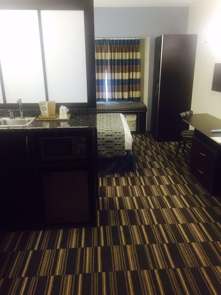 Microtel Inn And Suites Baton Rouge Airport Exteriör bild